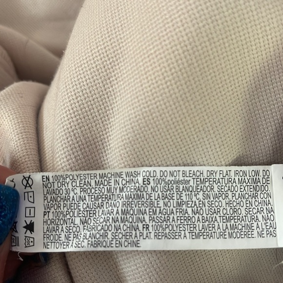 Tan corduroy jacket with snap buttons and front pockets. Size small. - Picture 10 of 10